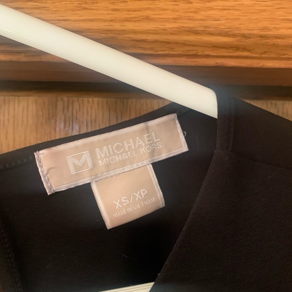 Brand new never been worn Michael Kors shirt ! - Picture 3 of 5